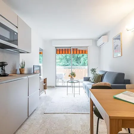 Lägenhet 2p Renove Avec Terrasse Au Port De Nice